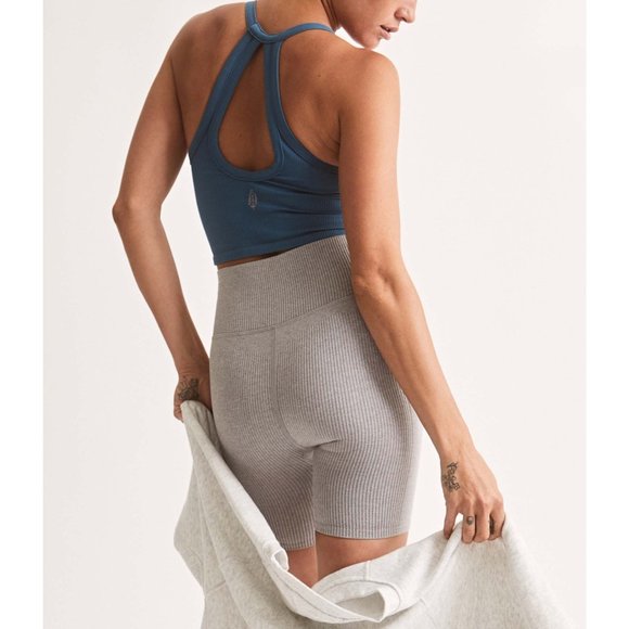 🎉LAST CHANCE🎉 NWT FP Movement Free Throw Henley Crop Tank / Coastline - Picture 2 of 5